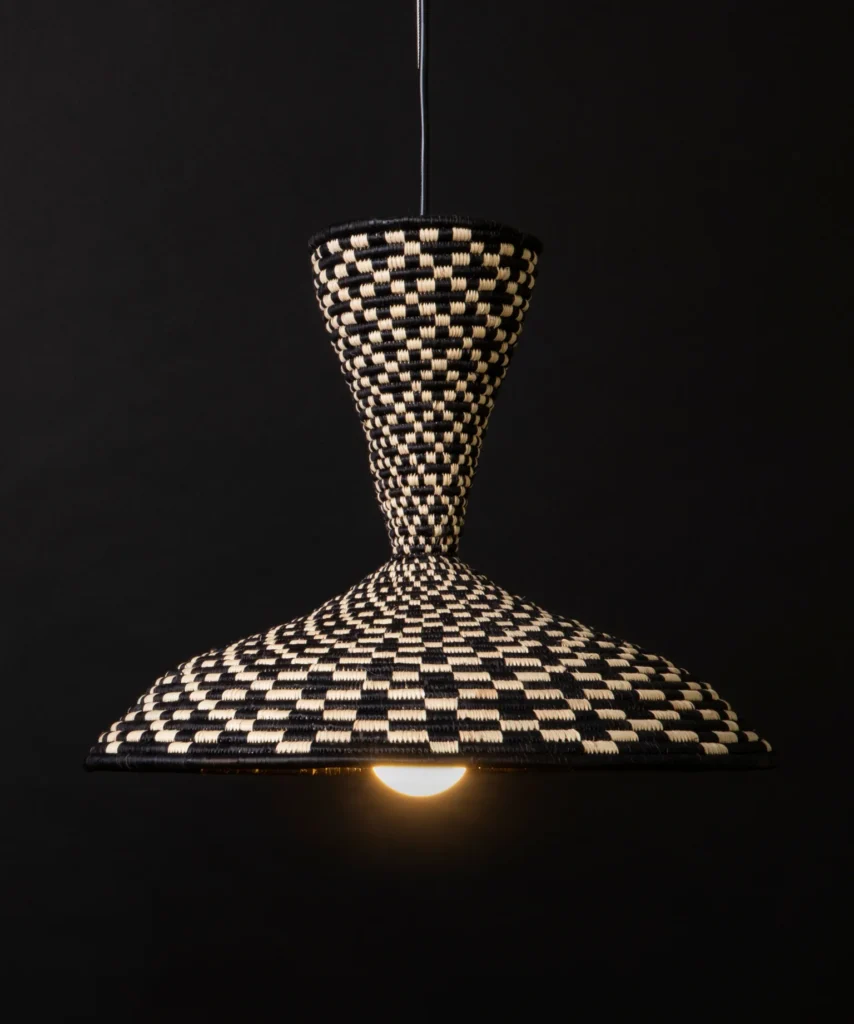 TEEPEE SHADE LIGHT ON -MASHT BLACK COLOUR